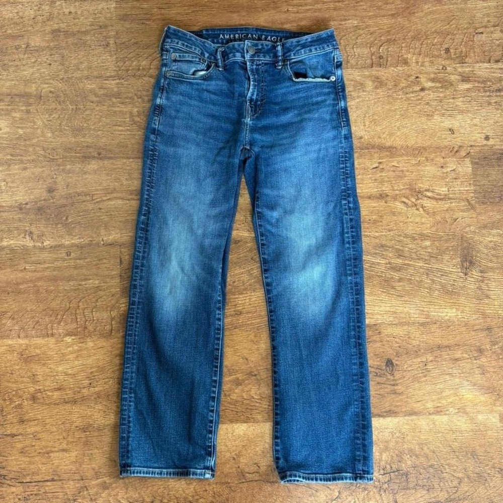 American Eagle blue straight leg jeans airflex+